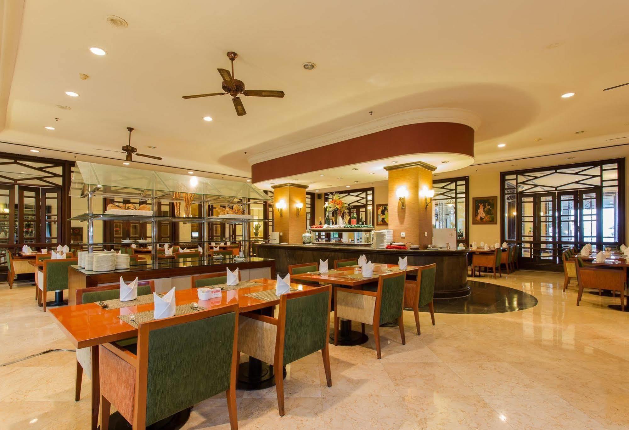 Le Grandeur Hotel Balikpapan 외부 사진