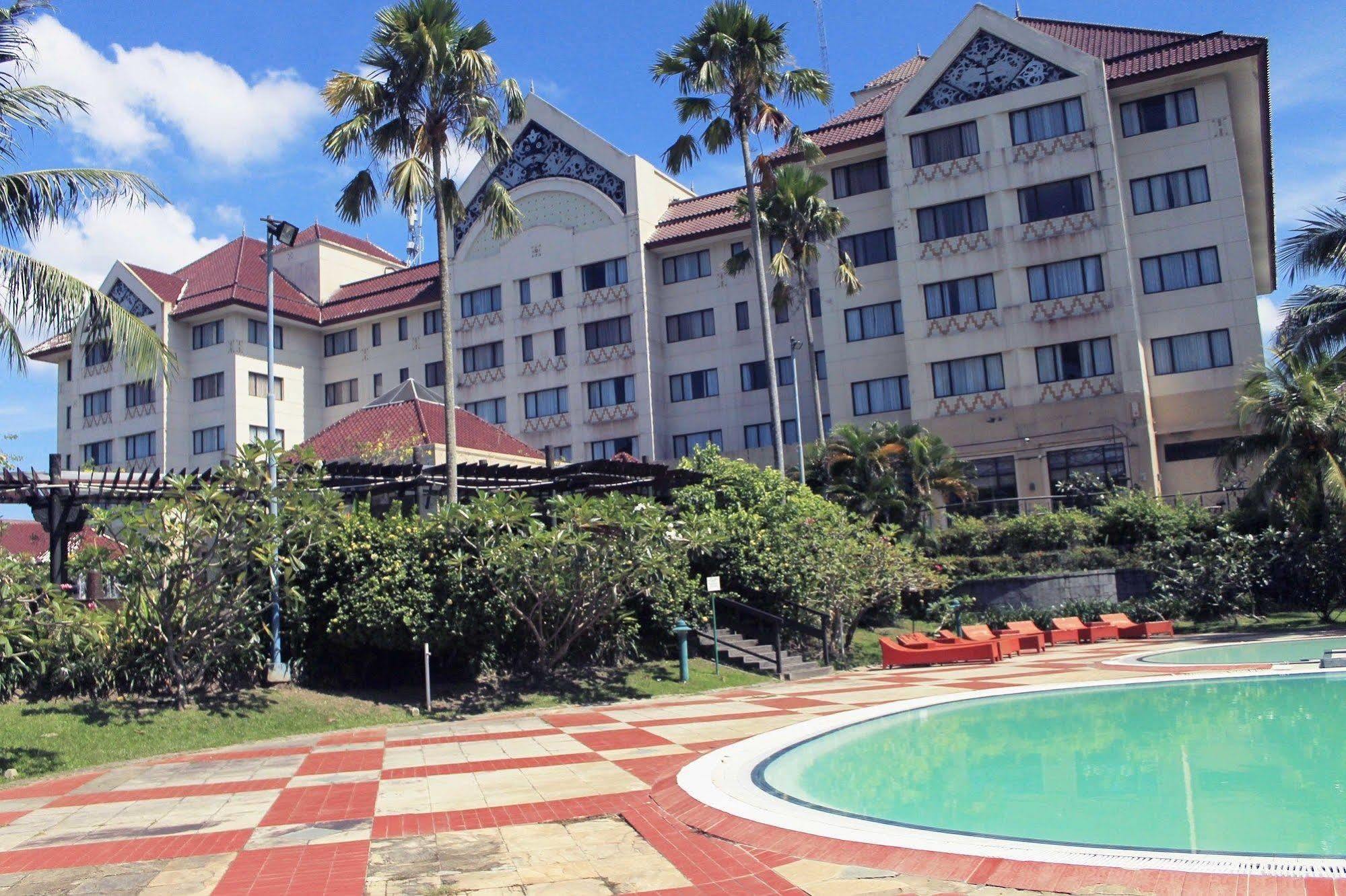 Le Grandeur Hotel Balikpapan 외부 사진