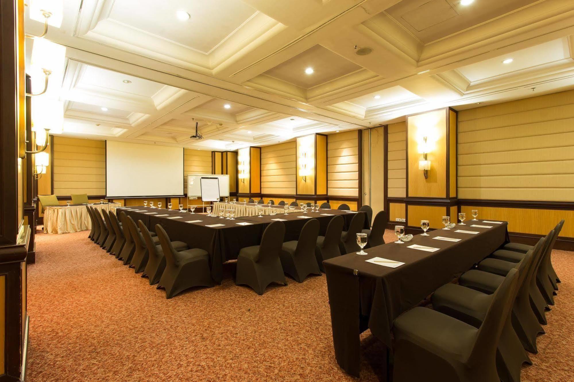 Le Grandeur Hotel Balikpapan 외부 사진